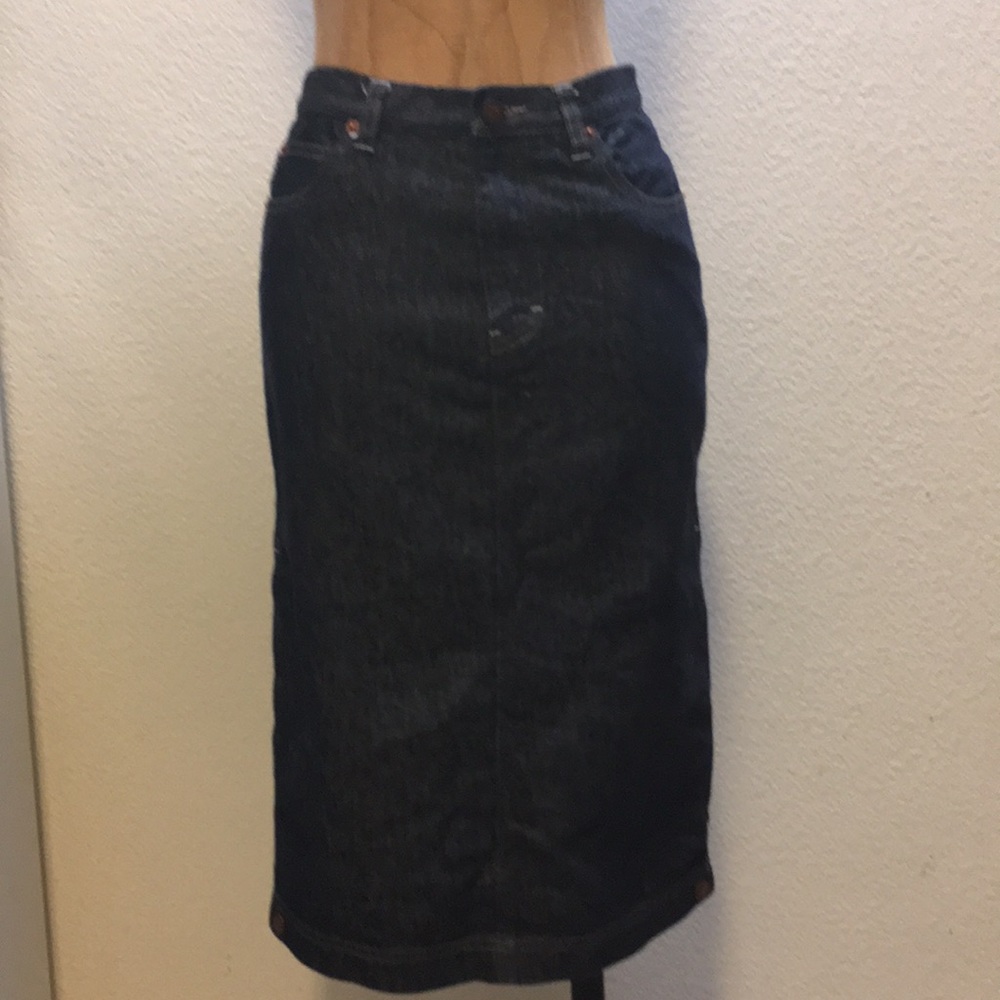 Dark blue jean skirt excellent condition